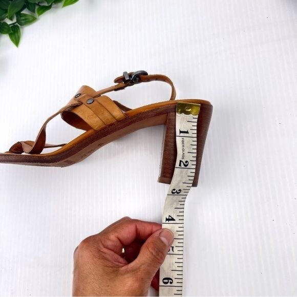 Antonio Melani tan leather block heel sandals buckle 7.5 - Picture 12 of 13